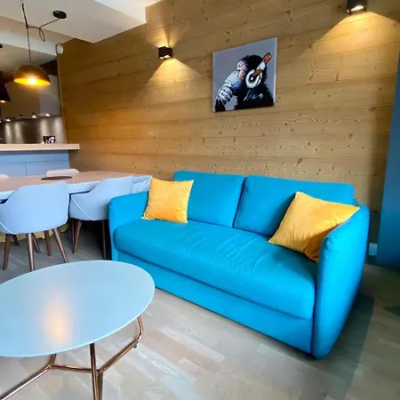 Au Centre De Avec Terrasse Et Wifi - Fr-1-641-82 *