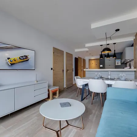 Au Centre De Avec Terrasse Et Wifi - Fr-1-641-82 Apartment